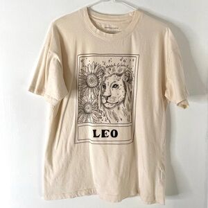 American Eagle Outfitters Cream Leo Zodiac Graphic Crew Neck Tee